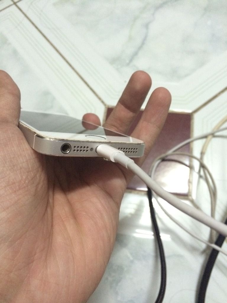 iPhone 5 16Gb màu trắng quốc tế. - 2