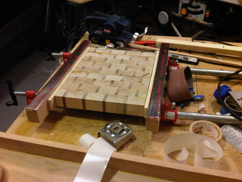 Router Sled for Flattening End Grain Cutting Board by Mauricio