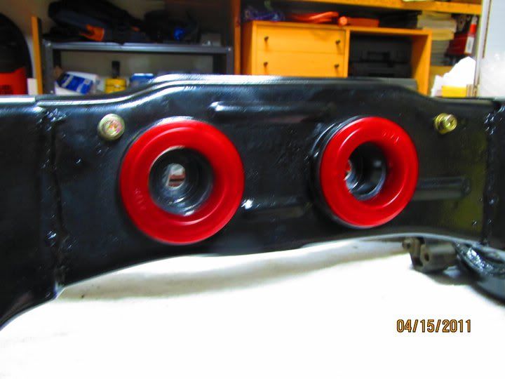 Diff bushings rear