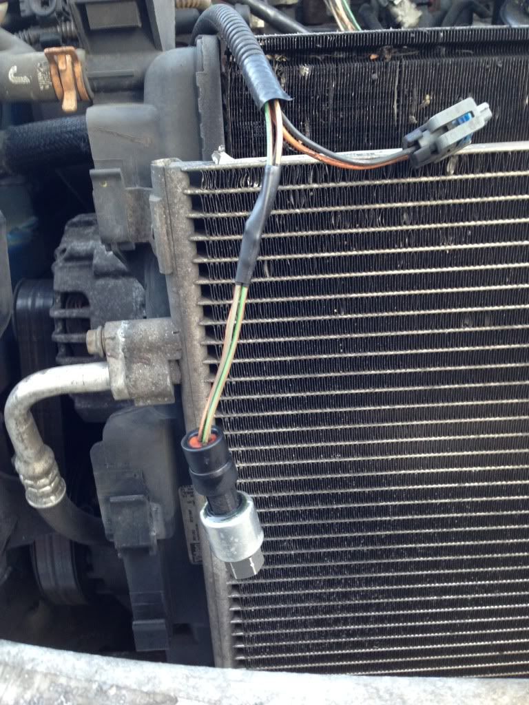 Air Conditioning Pressure Switch Connector Photo by steelcityuk