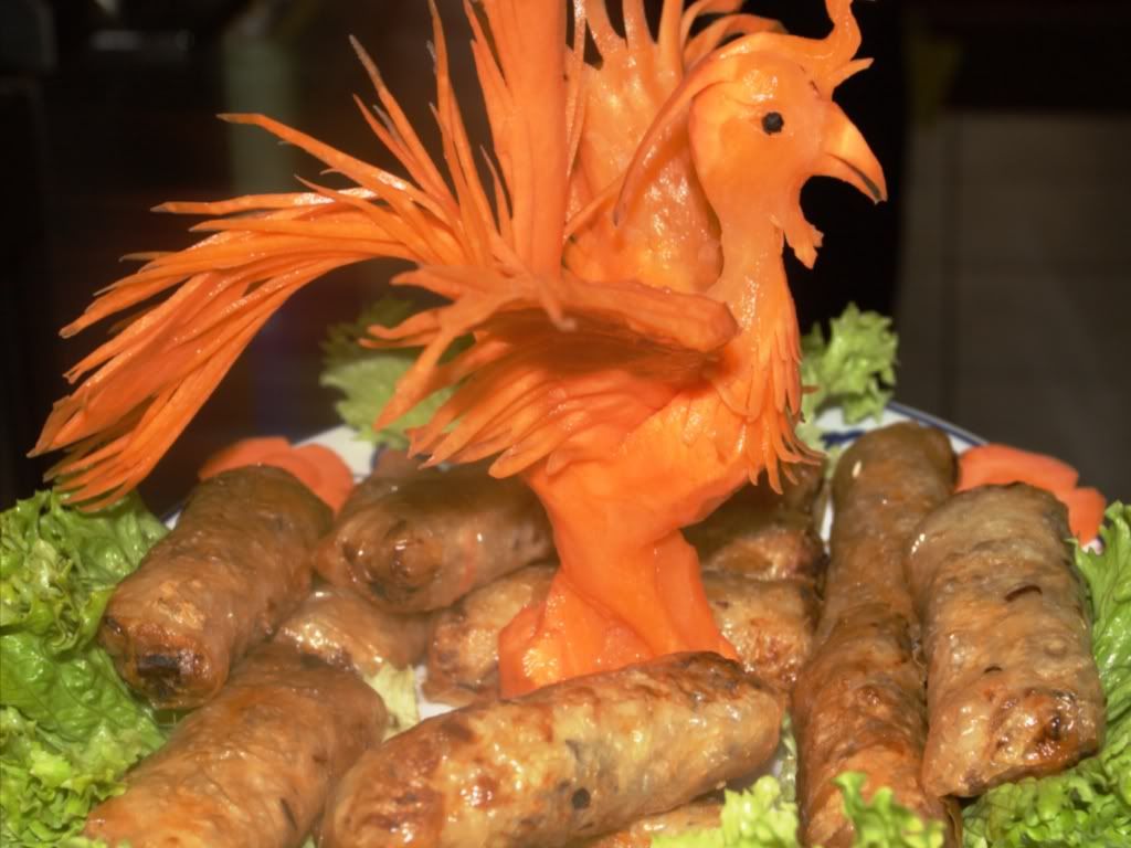Nem công chả phượng
