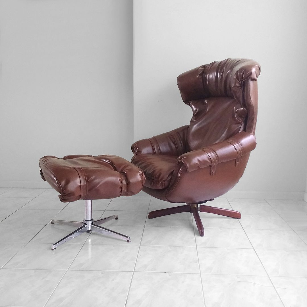 OVERMAN sweden danish modern egg form swivel lounge CHAIR & OTTOMAN mid