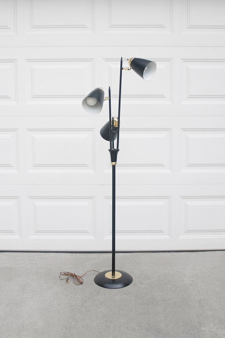 Vtg Black And Brass Atomic Cone 3 Way Lighting Pole Floor Lamp Mid