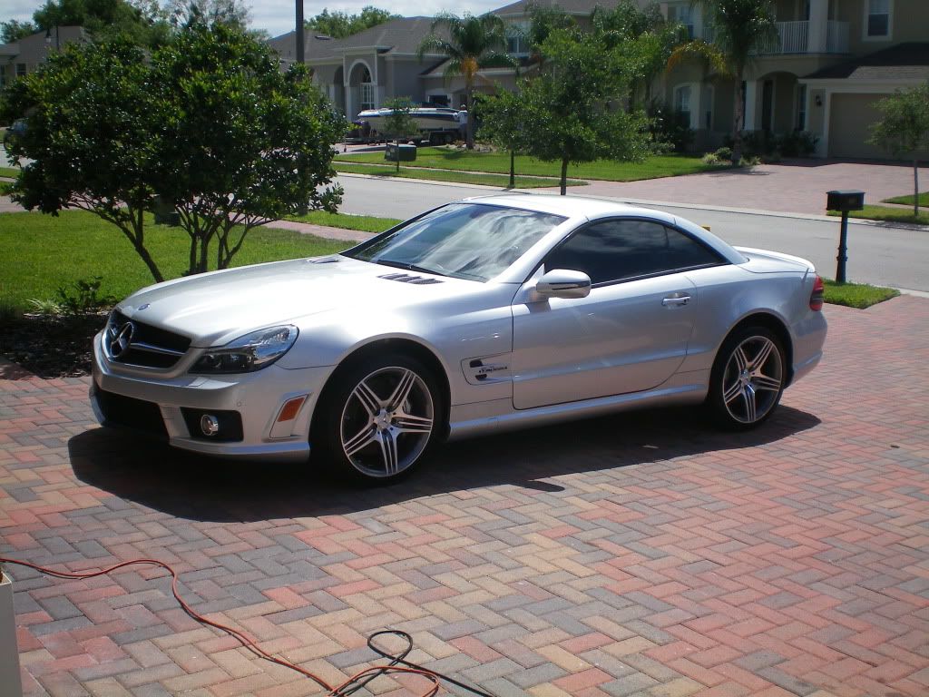 2006MercedesSL63AMG022.jpg