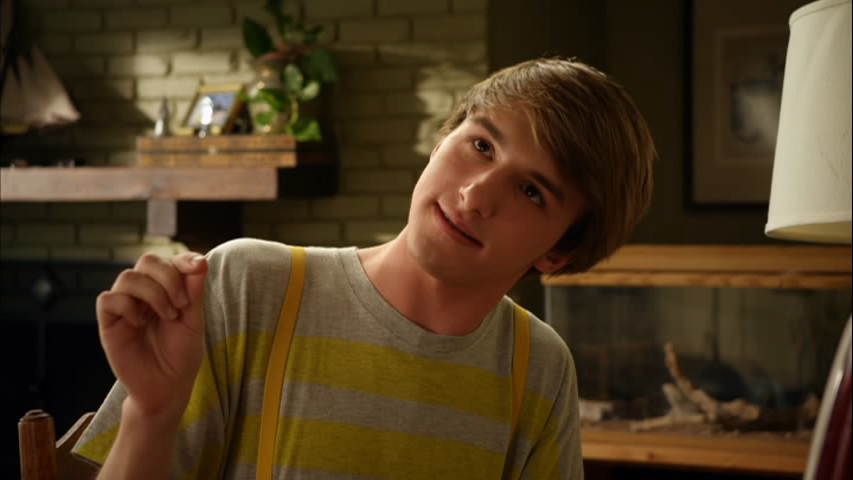 vlcsnap-2012-02-13-21h04m40s151.png