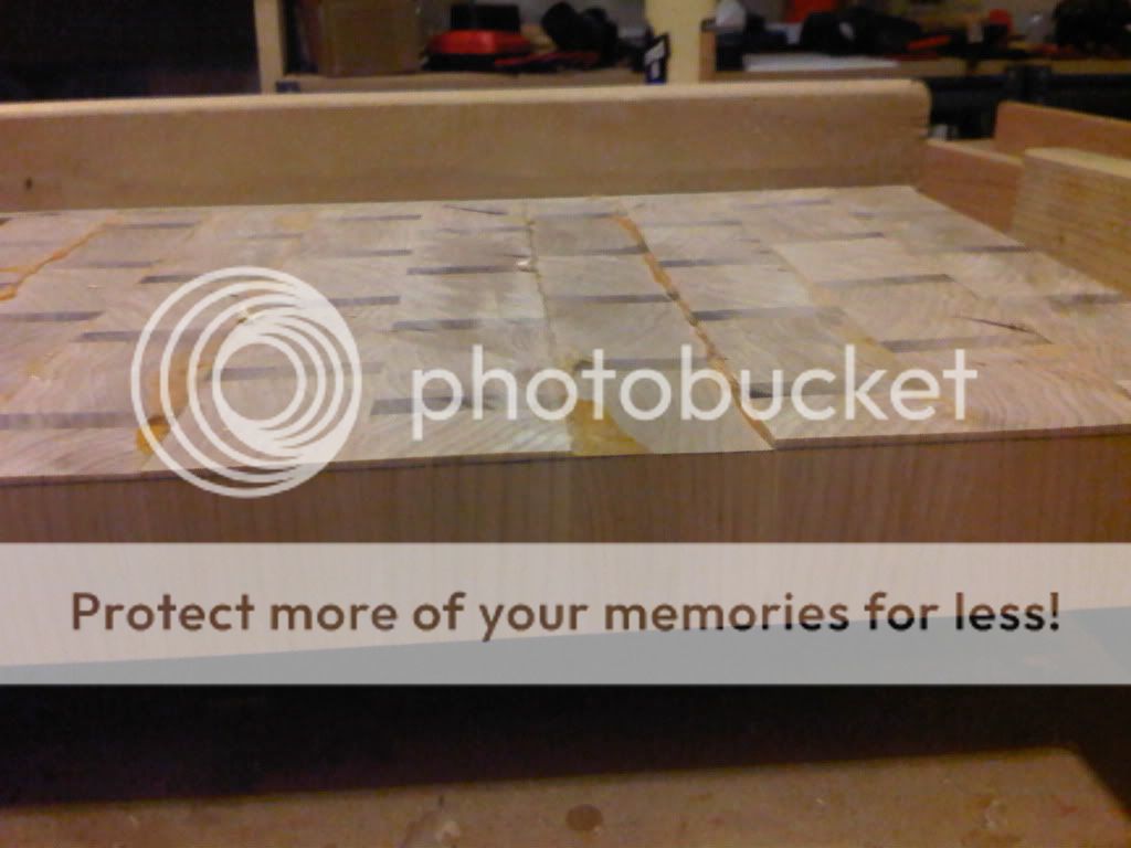 Router Sled for Flattening End Grain Cutting Board by Mauricio